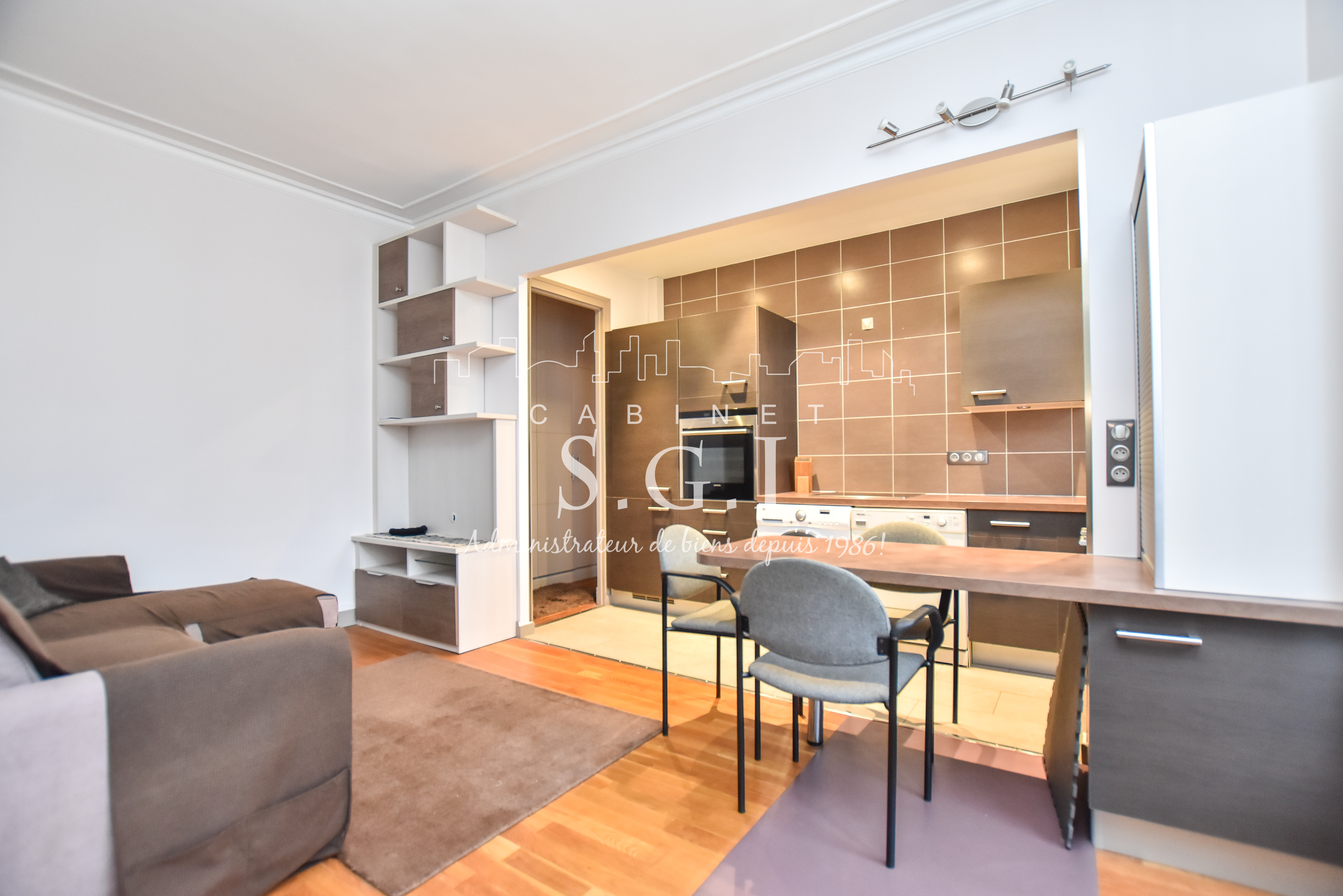 2/3 PIECES MEUBLE - PORTE D'ORLEANS A MONTROUGE